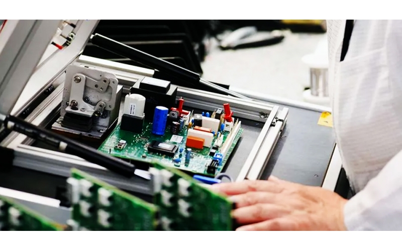 行業專屬PCBA加工方案如何提升產品質量